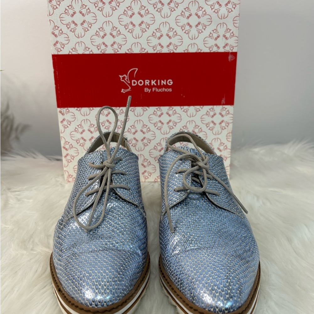 Dorking by Fluchos Women's Shimmering Blue Flats